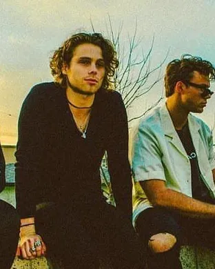 5 Seconds Of Summer Mountain View