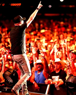 Cole Swindell Santa Rosa