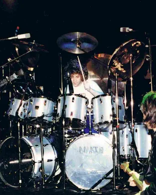 Simon Phillips Oakland